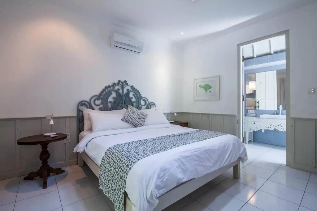 2 Bedroom Hideaways Villa Seminyak (Bali)